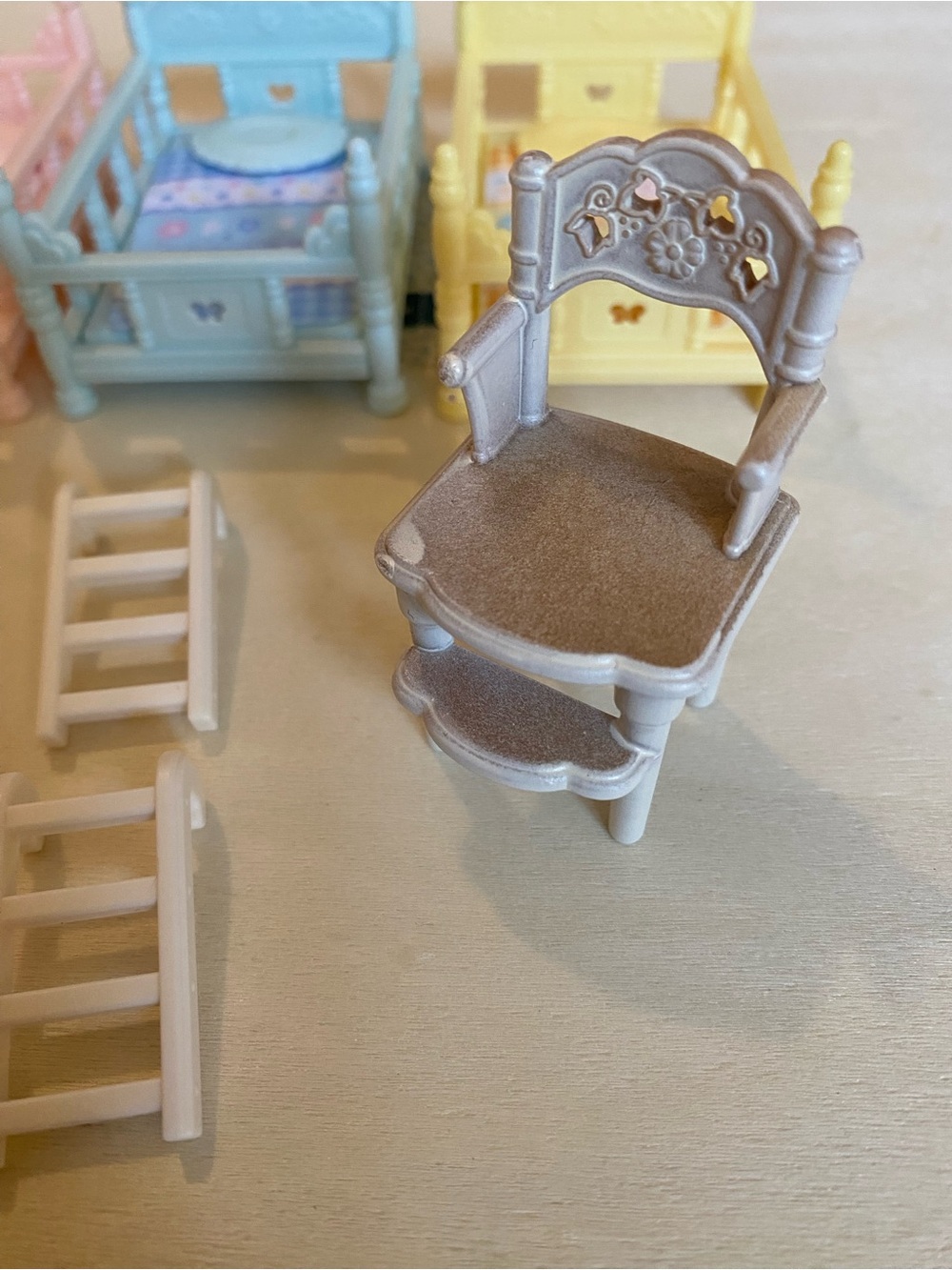 Sylvanian Families/ Calico Critters Furniture & Accessories from 5 sets! - Picture 9 of 12